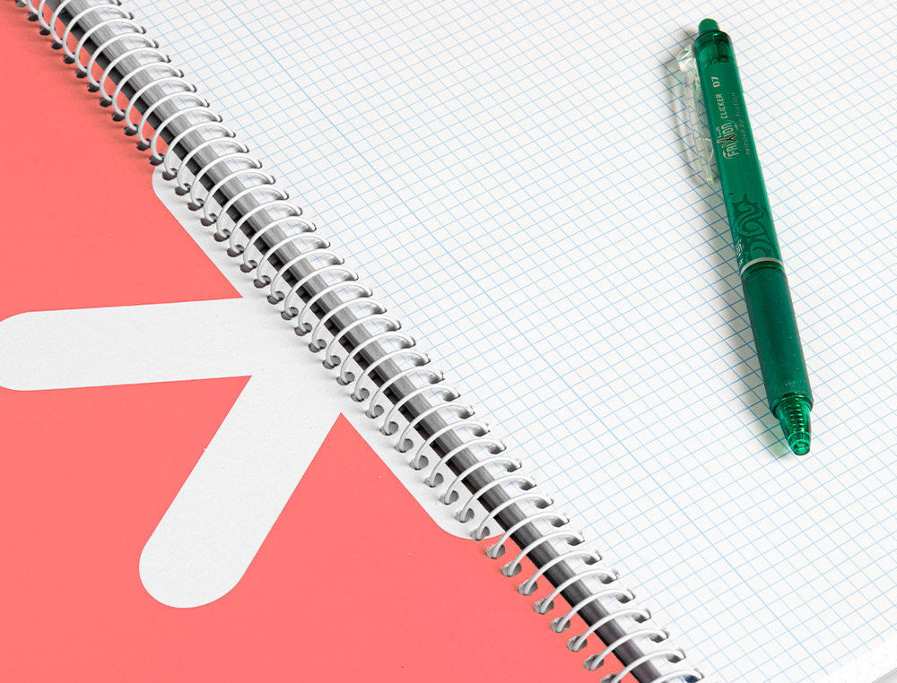 CUADERNO ESPIRAL ANTARTIK A4 MICRO TAPA DURA 80 H 100 GR CUADRO 5MM SIN BANDAS 4 TALADROS COLOR CORAL