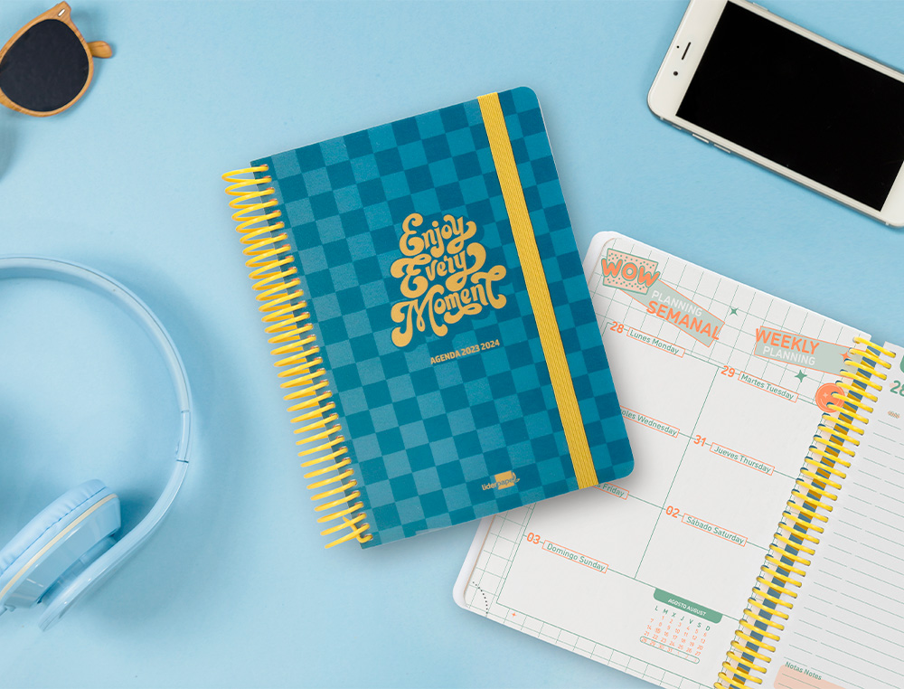 AGENDA ESCOLAR LIDERPAPEL CURSO 23-24 COLLEGE BASIC DIN A5 BILINGUE DIA PAGINA ESPIRALTAPA POLIPROPILENO AZUL
