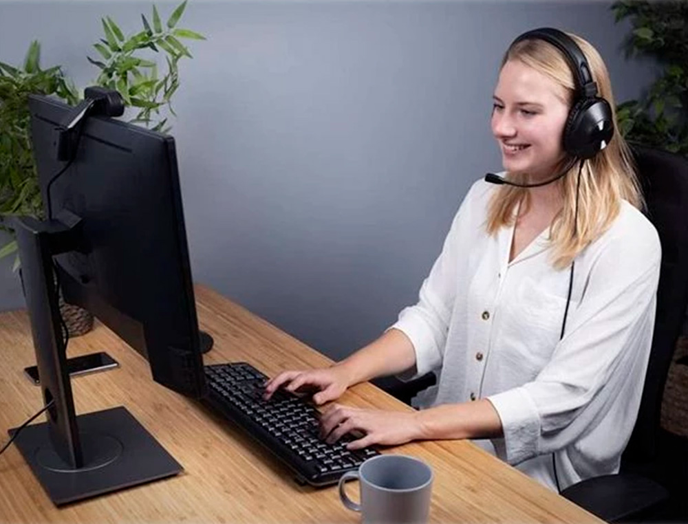 AURICULAR TRUST HS-250 CON MICROFONO AJUSTABLE USB 2,0 LONGITUD CABLE 2 MT COLOR NEGRO
