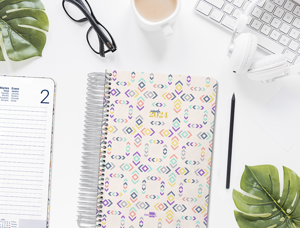 AGENDA ESPIRAL LIDERPAPEL PERISSA A4 2024 DIA PAGINA PAPEL 80 GR DISEO SQUARE