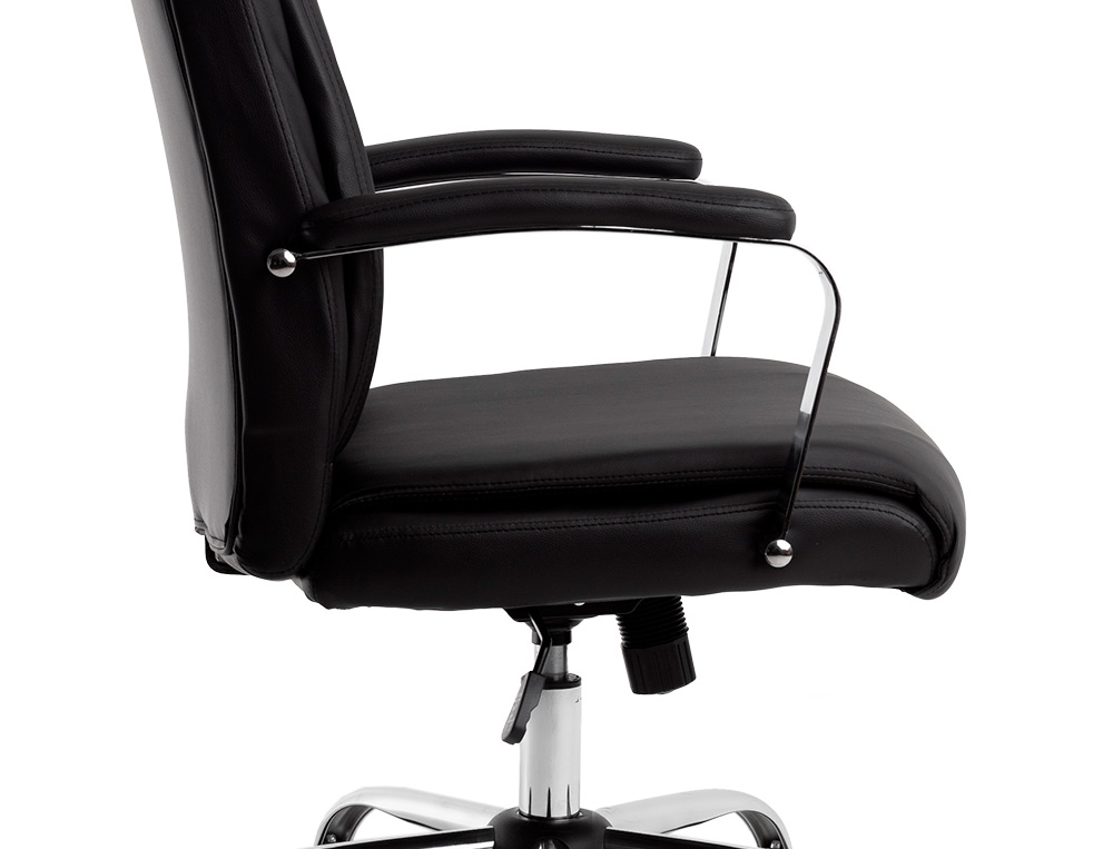 CADEIRA DE DIRECAO Q-CONNECT ENCOSTO ALTO REGULAVEL EM ALTURA 1170 + 80 MM LARGURA 650 MM PROFUNDIDADE 700 MM PRETA
