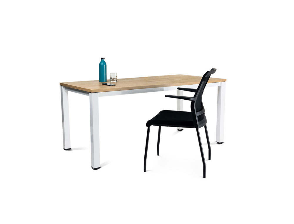 CADEIRA ROCADA CONFIDENTE BRACOS FIXOS ESTRUTURA METALICA ASSENTO TECIDO ANTI FOGO AZUL ENCOSTO MALHA 575X585X885 MM