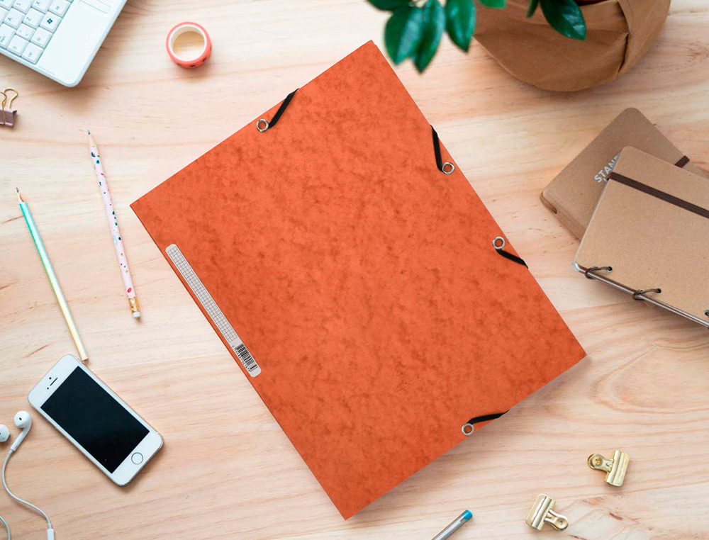 CARPETA Q-CONNECT GOMAS KF02170 CARTON SIMIL-PRESPAN SOLAPAS 320X243 MM NARANJA