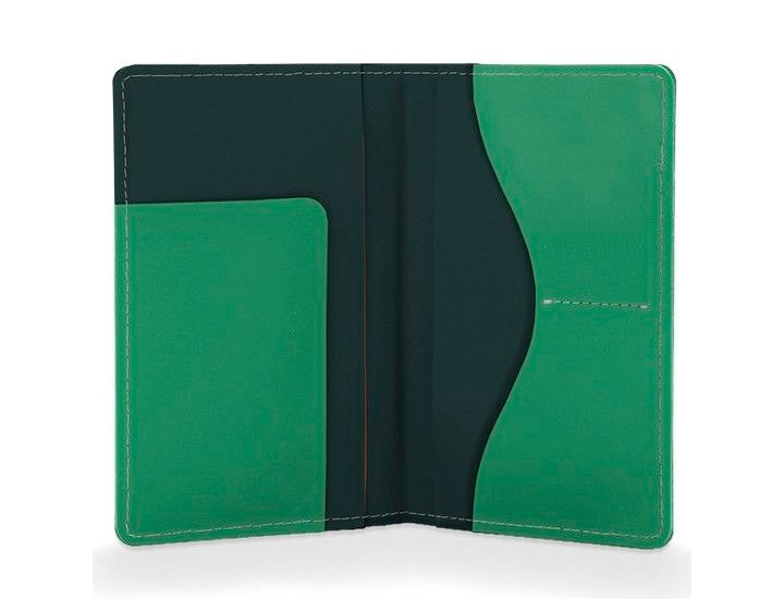 PORTAPASAPORTE DE CUERO URBAN PLUS AMAZONIA AND LOTUS GREEN VACAVALIENTE